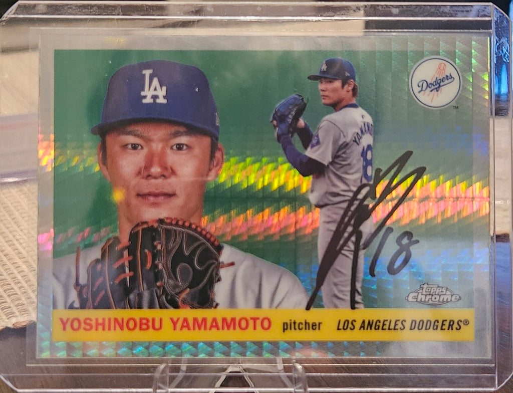 2025 Topps Chrome Platinum Anniversary - Yoshinobu Yamamoto #8 - Prism Refractor